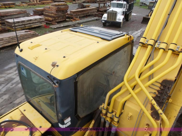 image for item K7233 2007 Komatsu PC400LC-7 excavator