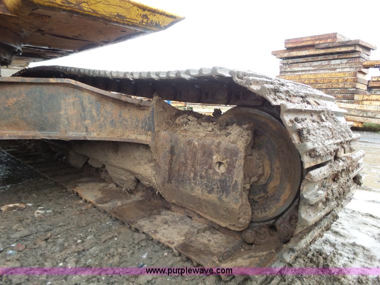 image for item K7233 2007 Komatsu PC400LC-7 excavator