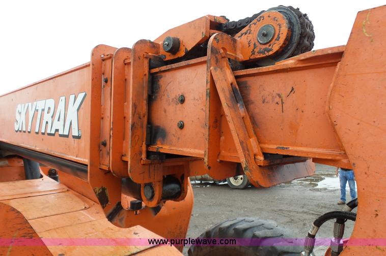 image for item K7240 2005 SkyTrak 10054 telehandler