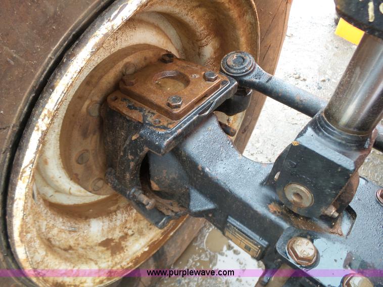 image for item K7240 2005 SkyTrak 10054 telehandler