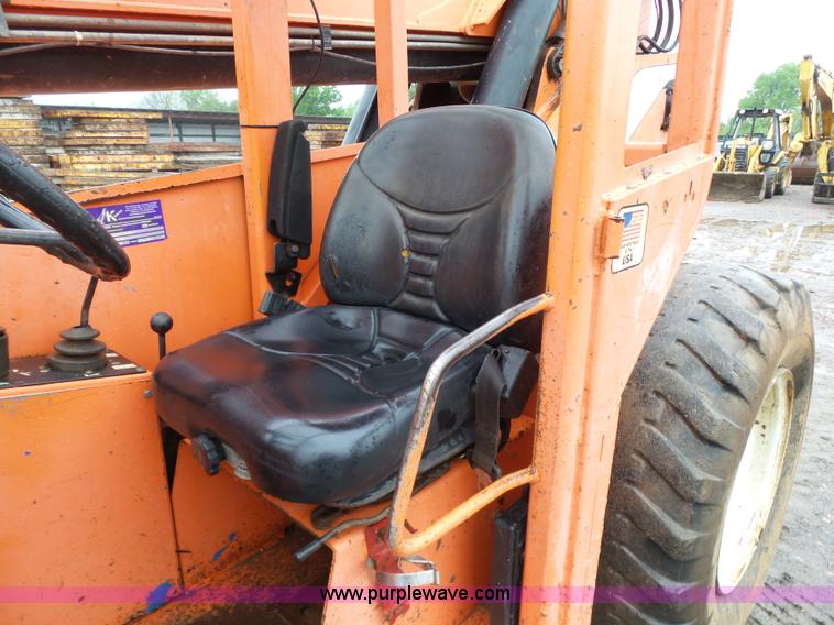 image for item K7241 2005 SkyTrak 10042 telehandler