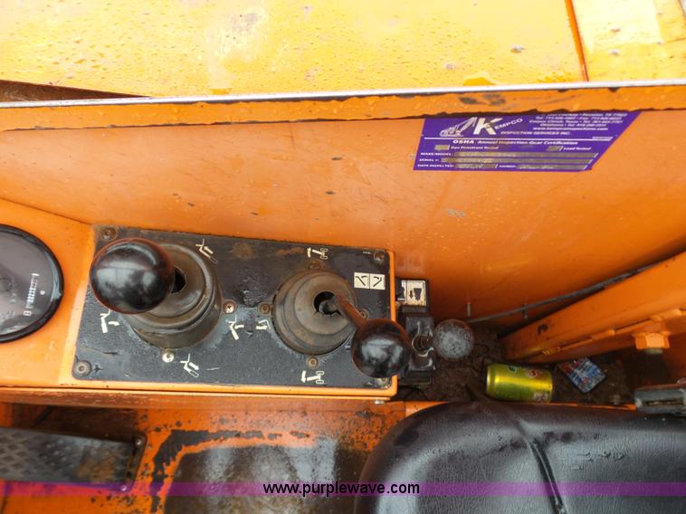 image for item K7241 2005 SkyTrak 10042 telehandler