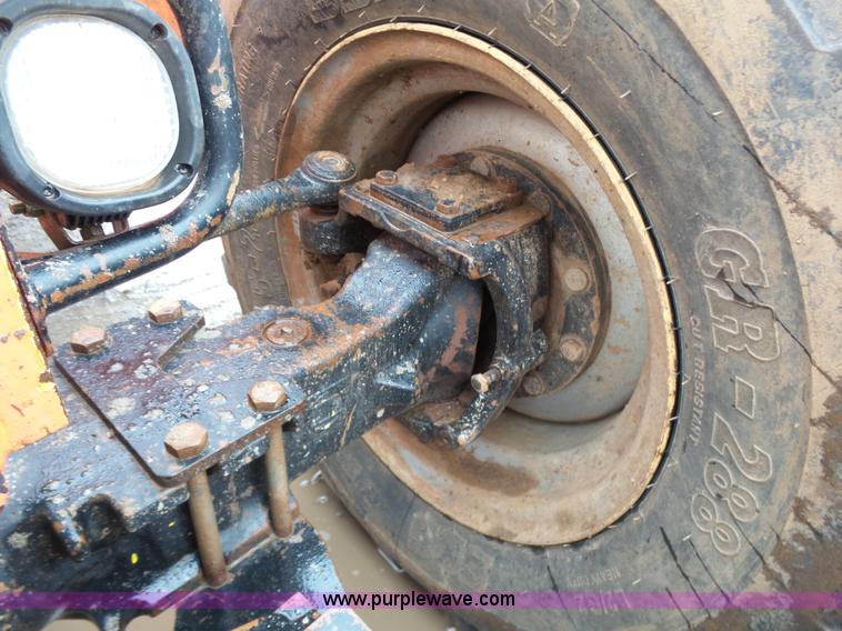 image for item K7241 2005 SkyTrak 10042 telehandler