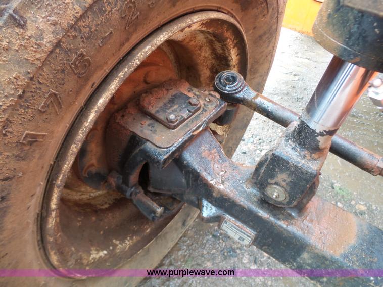 image for item K7241 2005 SkyTrak 10042 telehandler