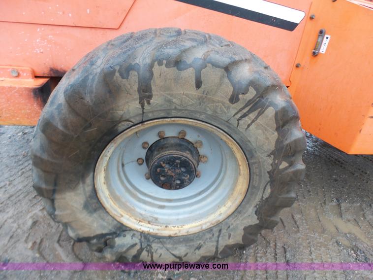 image for item K7241 2005 SkyTrak 10042 telehandler