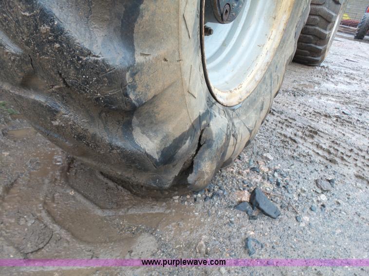 image for item K7241 2005 SkyTrak 10042 telehandler