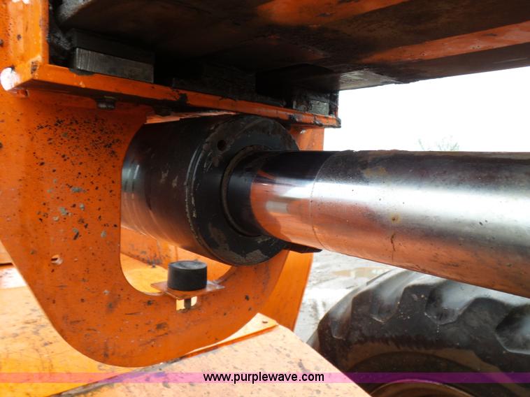 image for item K7242 2006 SkyTrak 10042 telehandler