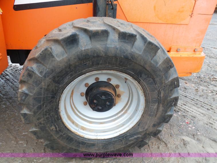 image for item K7242 2006 SkyTrak 10042 telehandler
