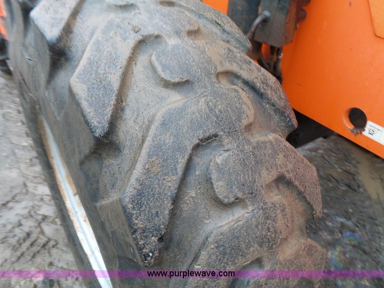 image for item K7242 2006 SkyTrak 10042 telehandler