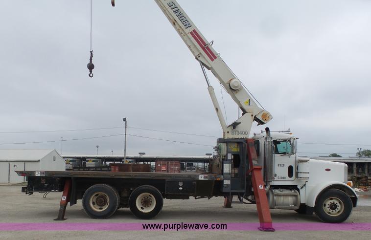 image for item K7928 2001 Peterbilt 357 crane truck