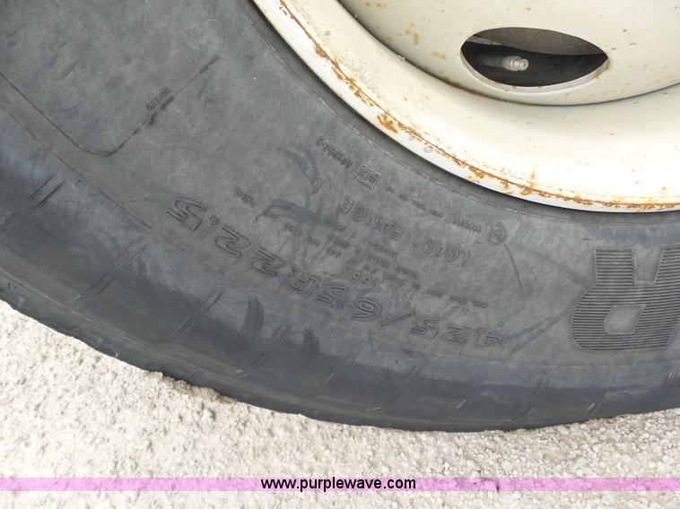 image for item K7928 2001 Peterbilt 357 crane truck