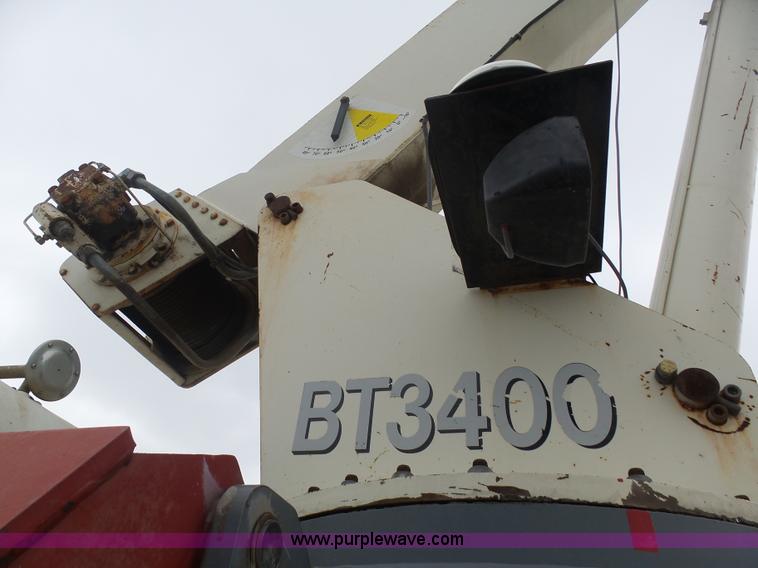 image for item K7928 2001 Peterbilt 357 crane truck