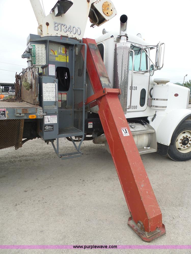 image for item K7928 2001 Peterbilt 357 crane truck