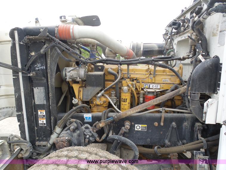 image for item K7928 2001 Peterbilt 357 crane truck