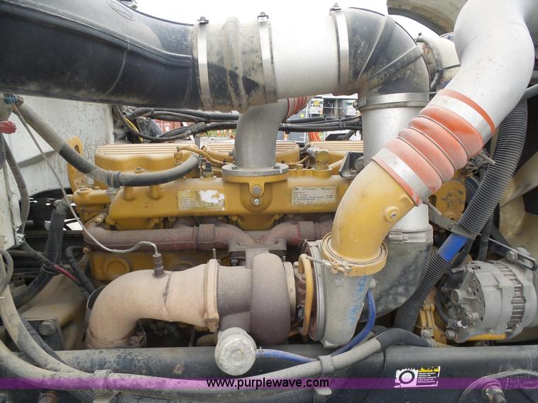 image for item K7928 2001 Peterbilt 357 crane truck