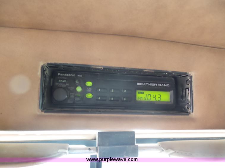 image for item K7928 2001 Peterbilt 357 crane truck