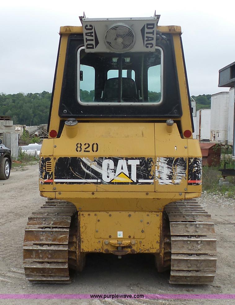 image for item K7929 2003 Caterpillar D4G dozer