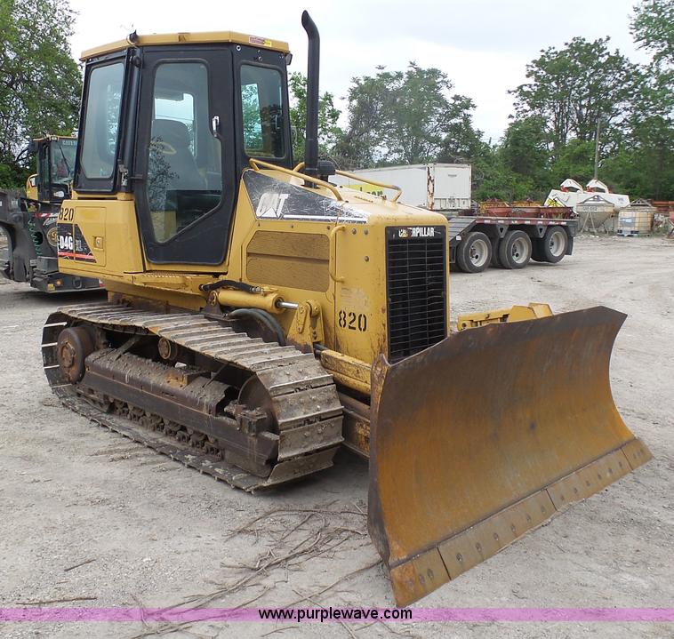 image for item K7929 2003 Caterpillar D4G dozer