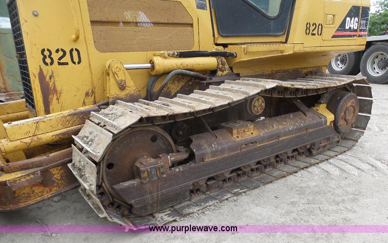 image for item K7929 2003 Caterpillar D4G dozer