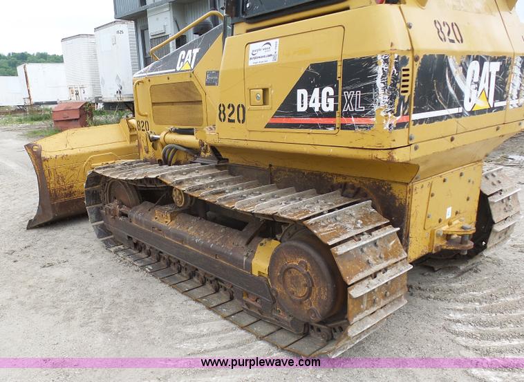 image for item K7929 2003 Caterpillar D4G dozer