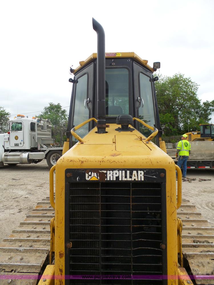 image for item K7929 2003 Caterpillar D4G dozer