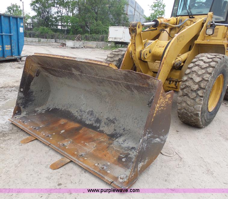 image for item K7930 1994 Caterpillar 928F wheel loader