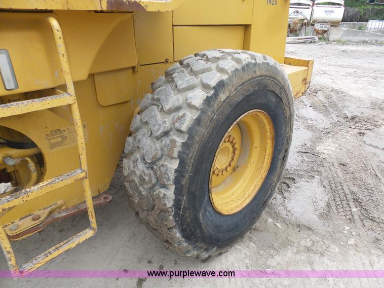 image for item K7930 1994 Caterpillar 928F wheel loader