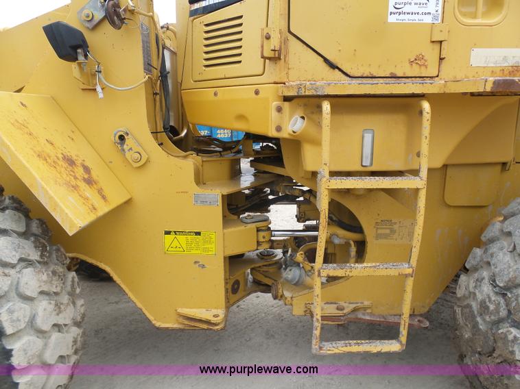 image for item K7930 1994 Caterpillar 928F wheel loader
