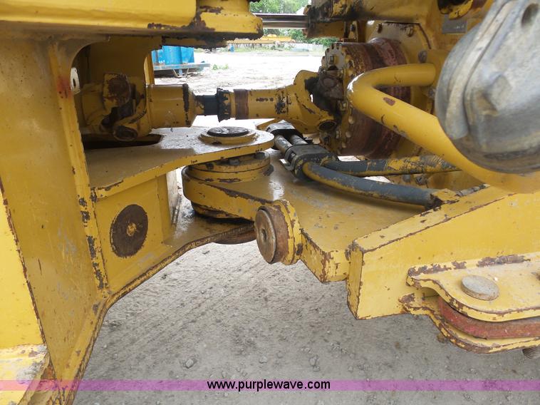 image for item K7930 1994 Caterpillar 928F wheel loader