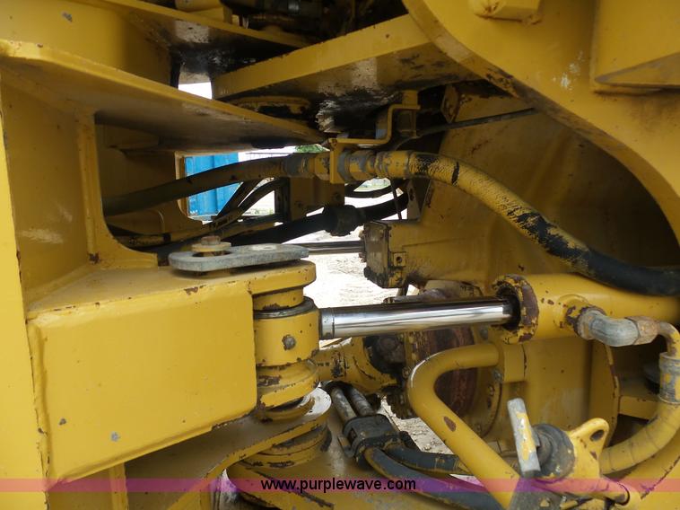image for item K7930 1994 Caterpillar 928F wheel loader
