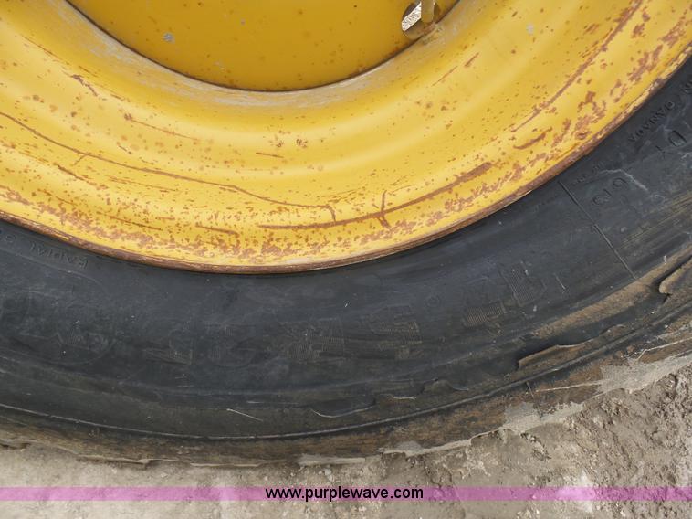 image for item K7930 1994 Caterpillar 928F wheel loader