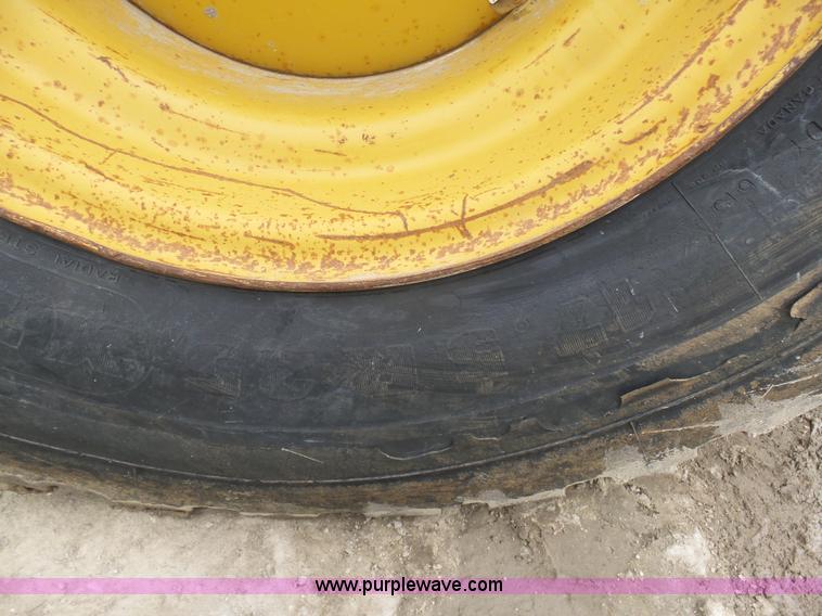 image for item K7930 1994 Caterpillar 928F wheel loader