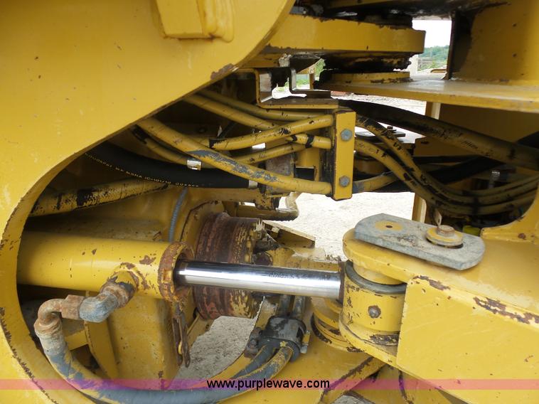 image for item K7930 1994 Caterpillar 928F wheel loader