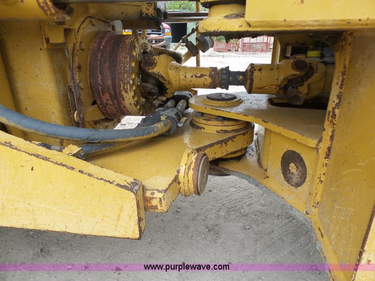 image for item K7930 1994 Caterpillar 928F wheel loader