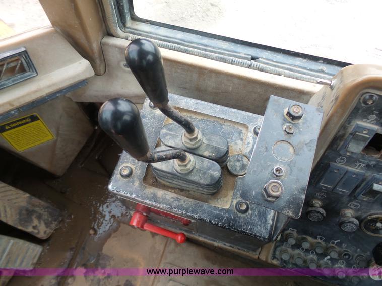 image for item K7930 1994 Caterpillar 928F wheel loader