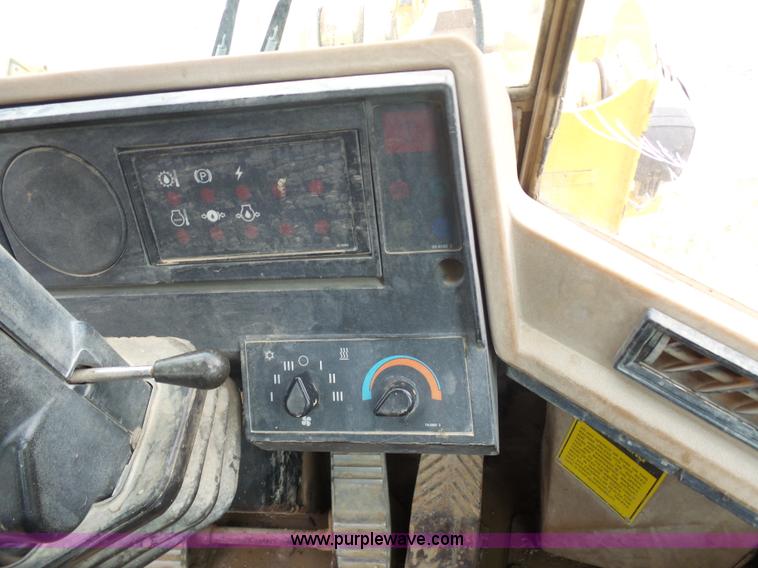 image for item K7930 1994 Caterpillar 928F wheel loader