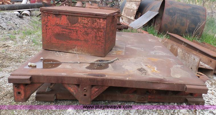 image for item K7968 Trench box