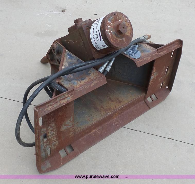 image for item K7980 Bobcat 2500 hydraulic skid steer breaker