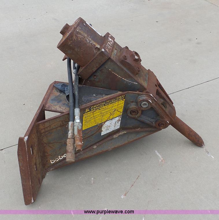 image for item K7980 Bobcat 2500 hydraulic skid steer breaker