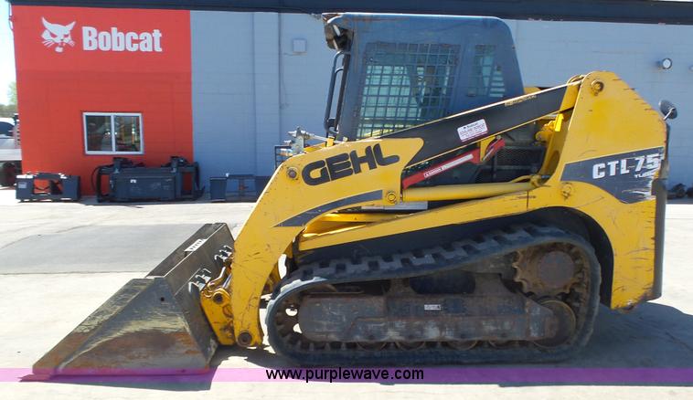 image for item K8285 2008 Gehl CTL75 skid steer