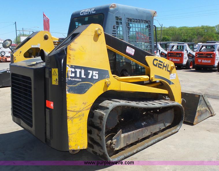 image for item K8285 2008 Gehl CTL75 skid steer