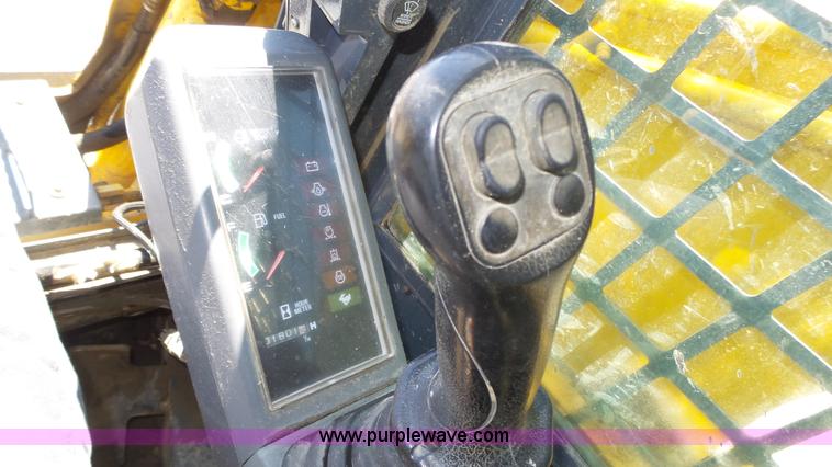 image for item K8285 2008 Gehl CTL75 skid steer