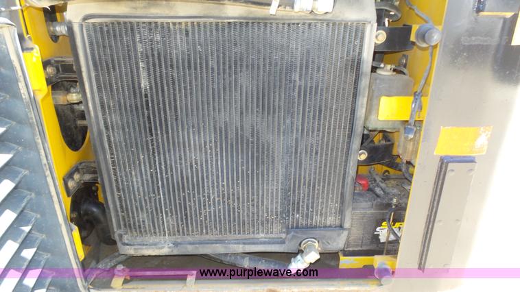 image for item K8285 2008 Gehl CTL75 skid steer