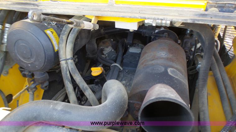 image for item K8285 2008 Gehl CTL75 skid steer