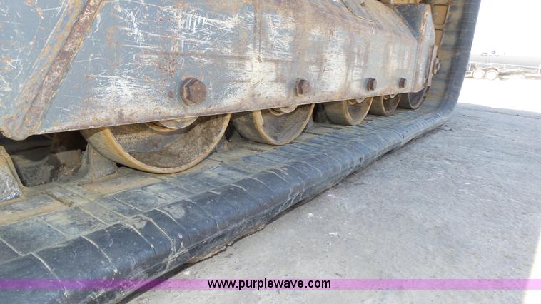 image for item K8285 2008 Gehl CTL75 skid steer