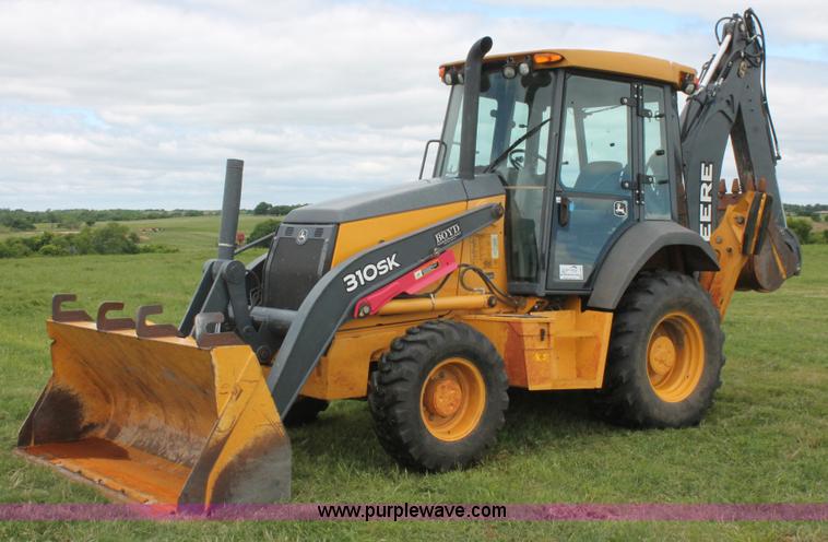 image for item K8902 2012 John Deere 310SK backhoe