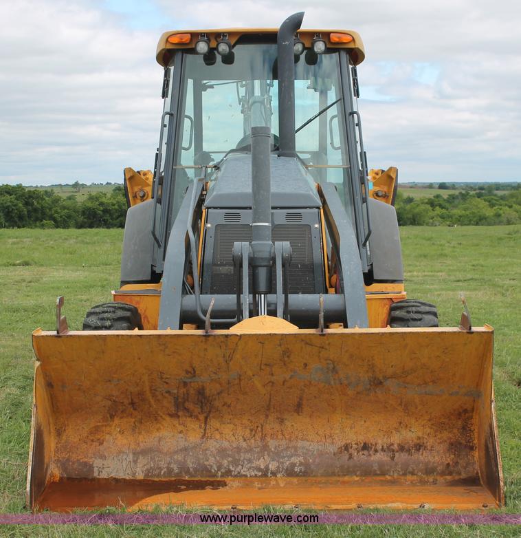 image for item K8902 2012 John Deere 310SK backhoe