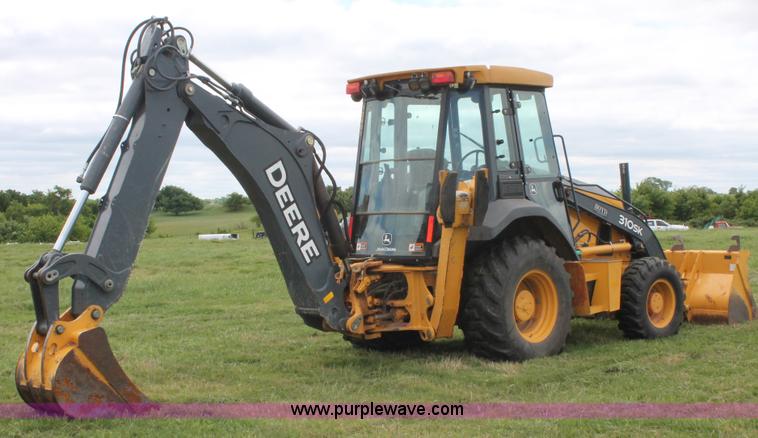 image for item K8902 2012 John Deere 310SK backhoe