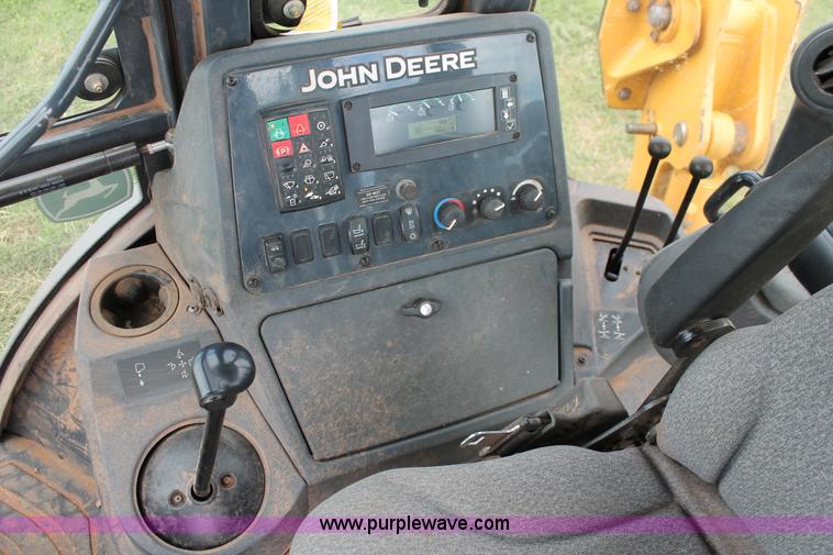 image for item K8902 2012 John Deere 310SK backhoe