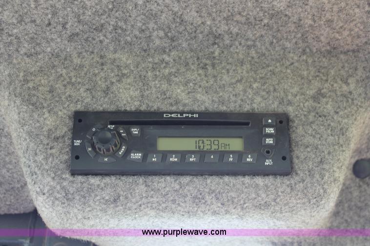 image for item K8902 2012 John Deere 310SK backhoe